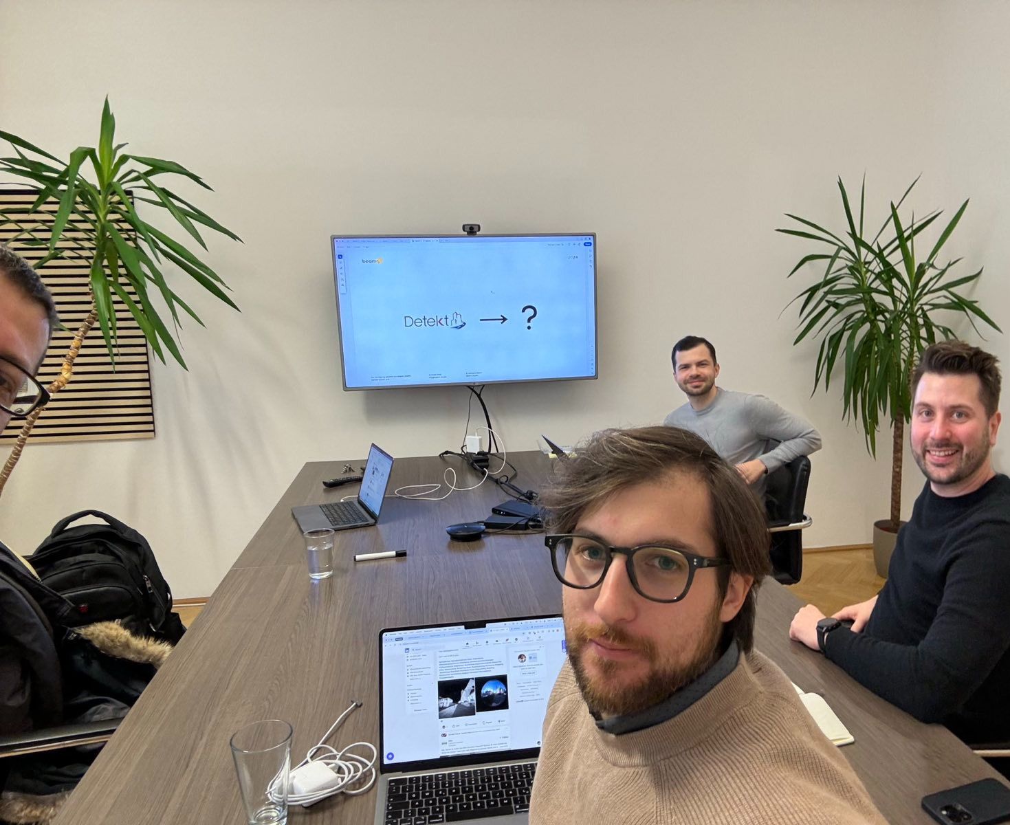 Detekt team in a workshop session with beamr, the screen reading Detekt → ?